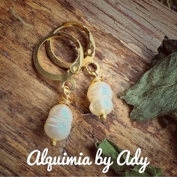 Alquimia Jewelry - BOHO FRESHWATER PEARL EARRINGS